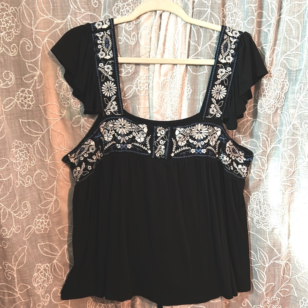 Black fluttery short sleeved embroidered shirt